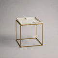 Table d’appoint carrée en MDF et acier avec plateau compartimenté, blanc et doré, 50 × 50 × 55 cm